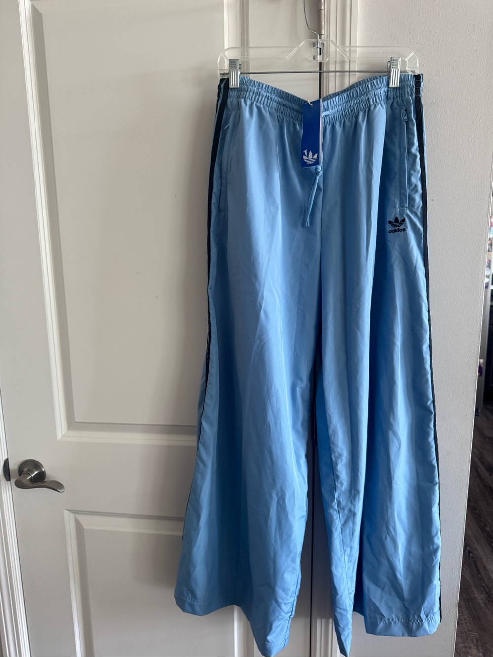 ADIDAS ADICOLOR FIREBIRD OVERSIZED TRACK PANTS NWT - Picture 2 of 8